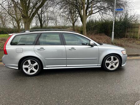 VOLVO V50 1.6 D2 R-Design