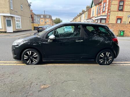 CITROEN DS3 1.6 HDi Black